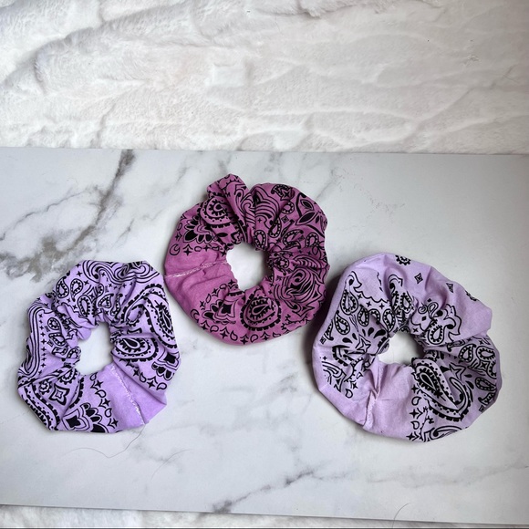 Handmade Paisley Bandana Scrunchies Bleach Dyed Tie Dyed Muted Earthy SKU 5567 - Picture 2 of 6